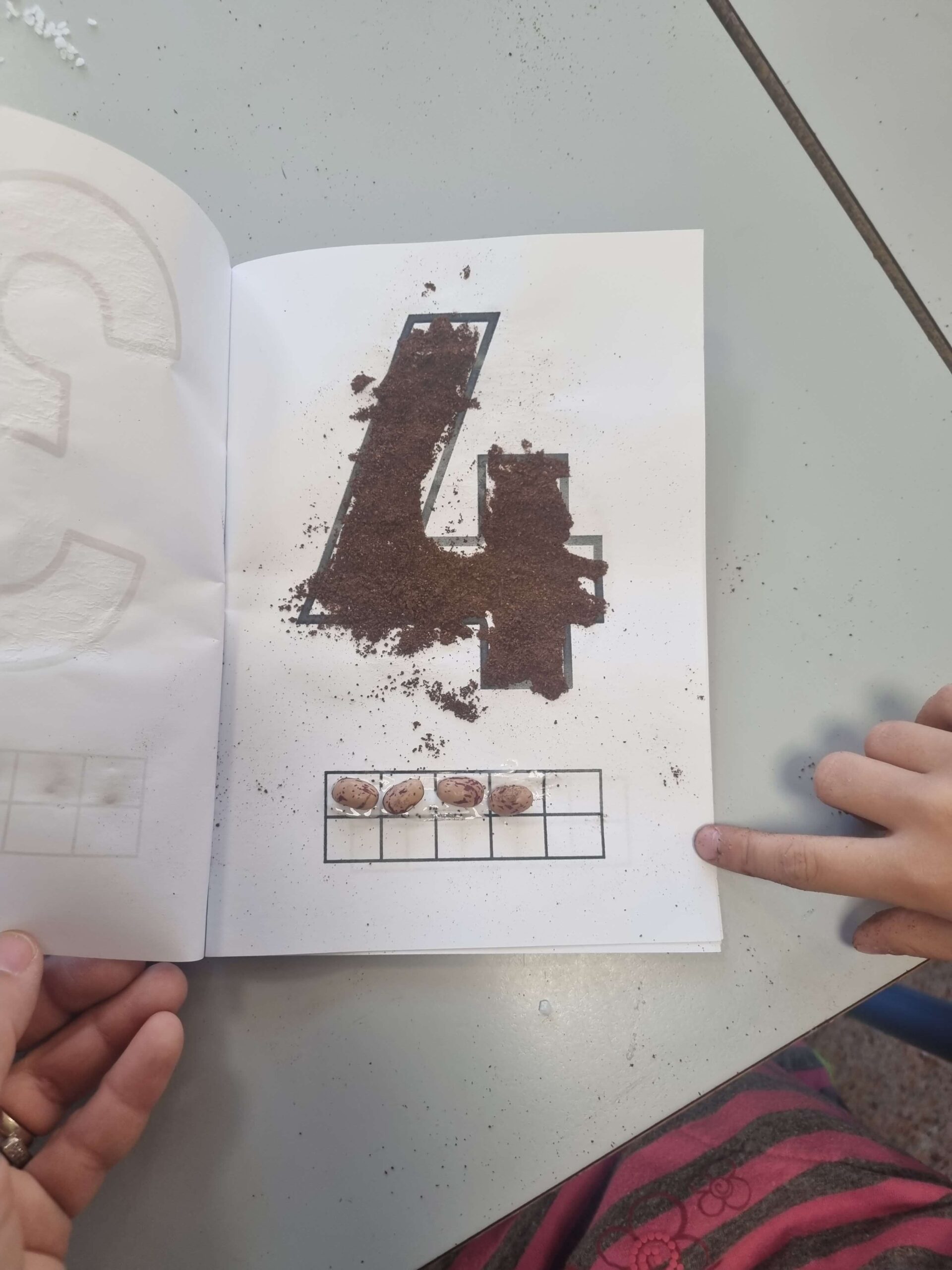 4 libro tattile (1) 4 libro tattile (1)
